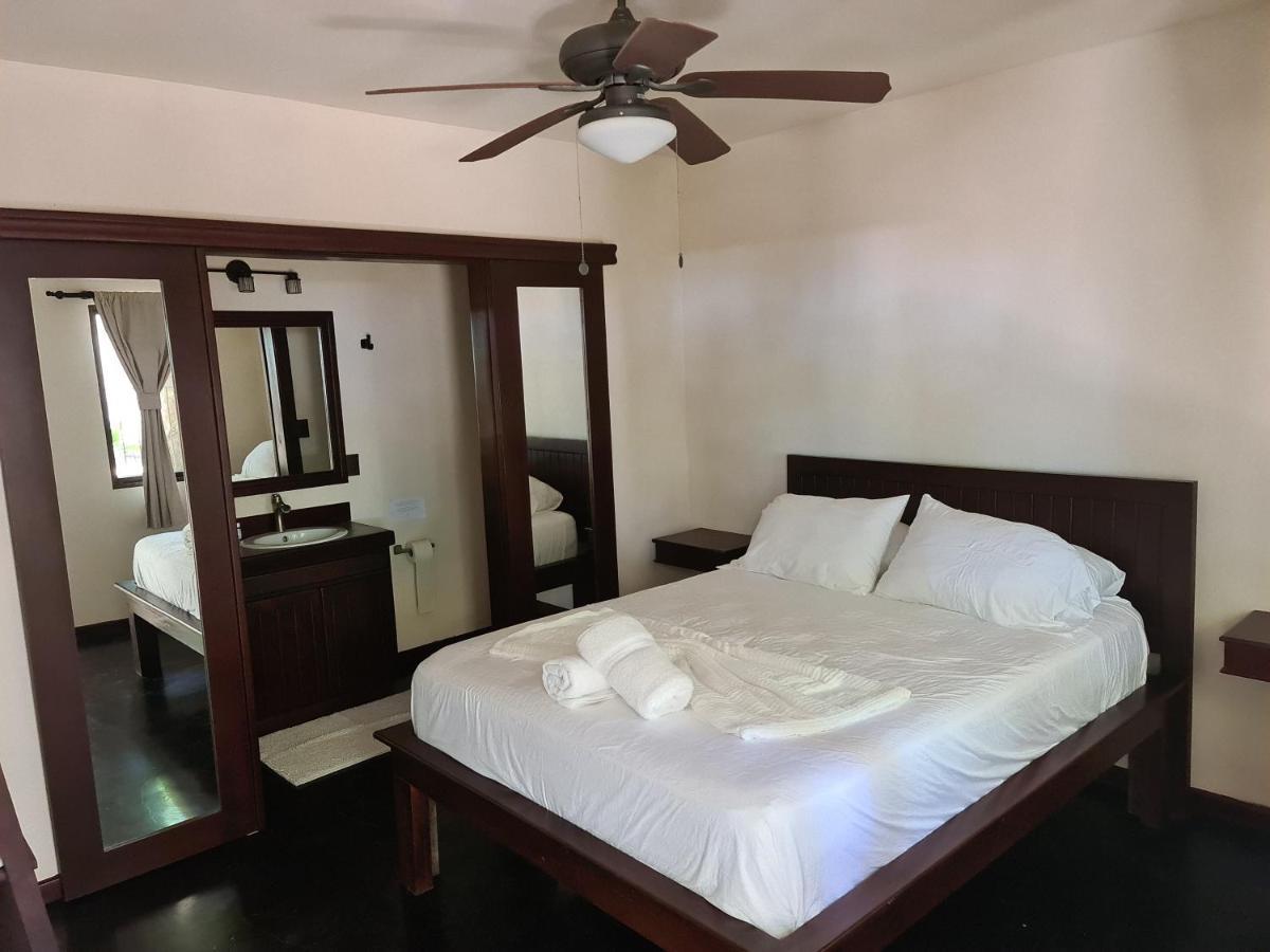 Hona Beach Hotel Dominical Dış mekan fotoğraf